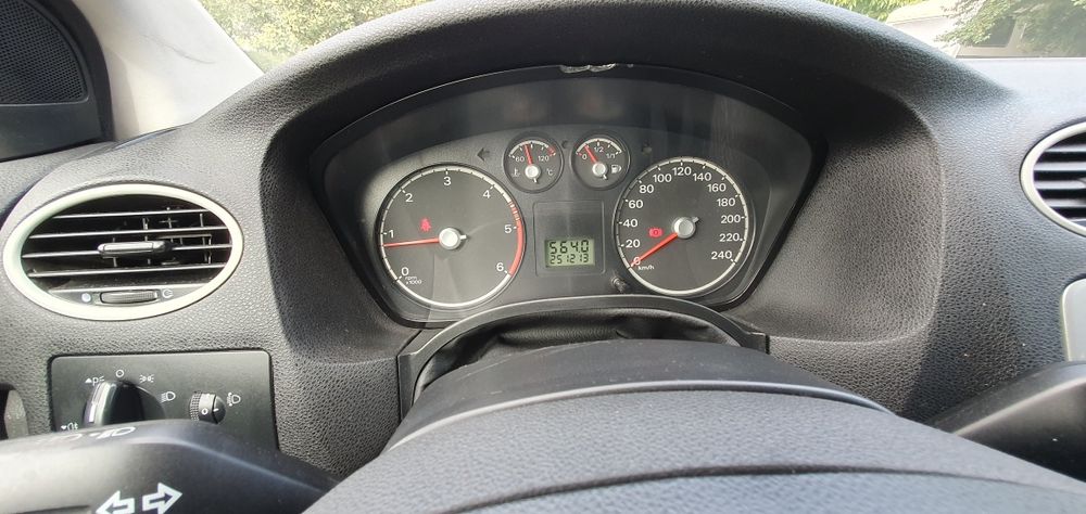VÂND FORD FOCUS 2 1.6 tdci 2006