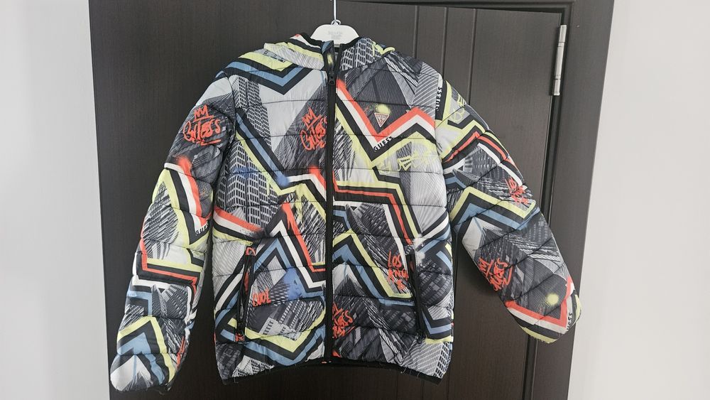 Geaca Guess multicolora