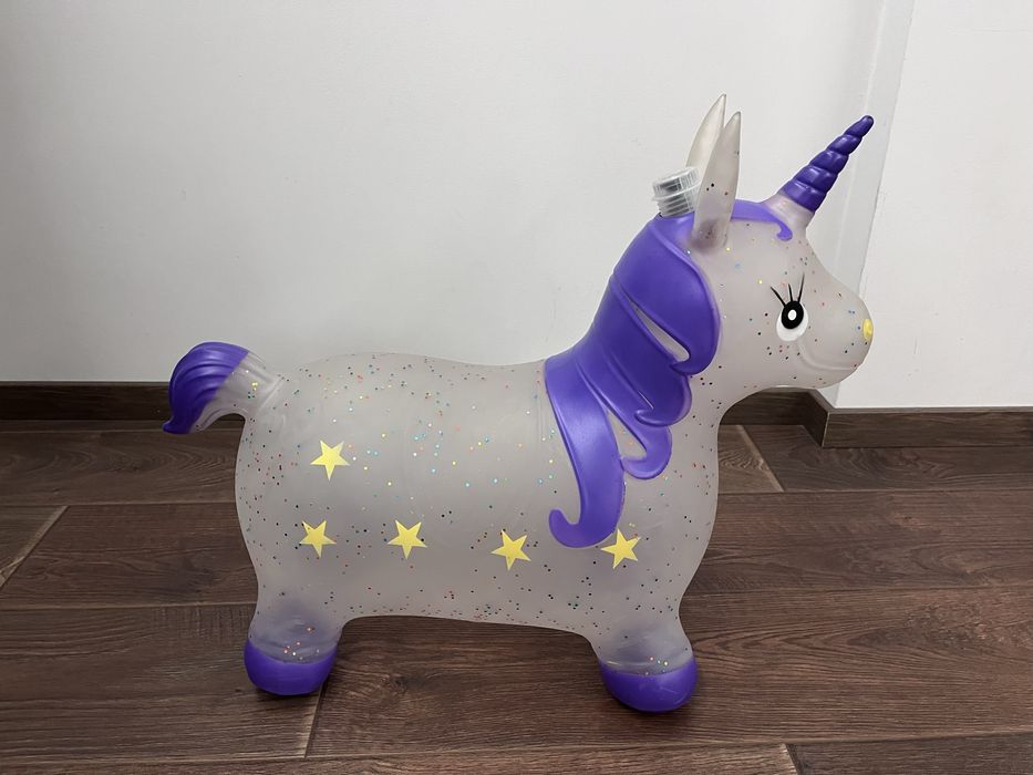 Надуваемо конче за скачане - еднорог