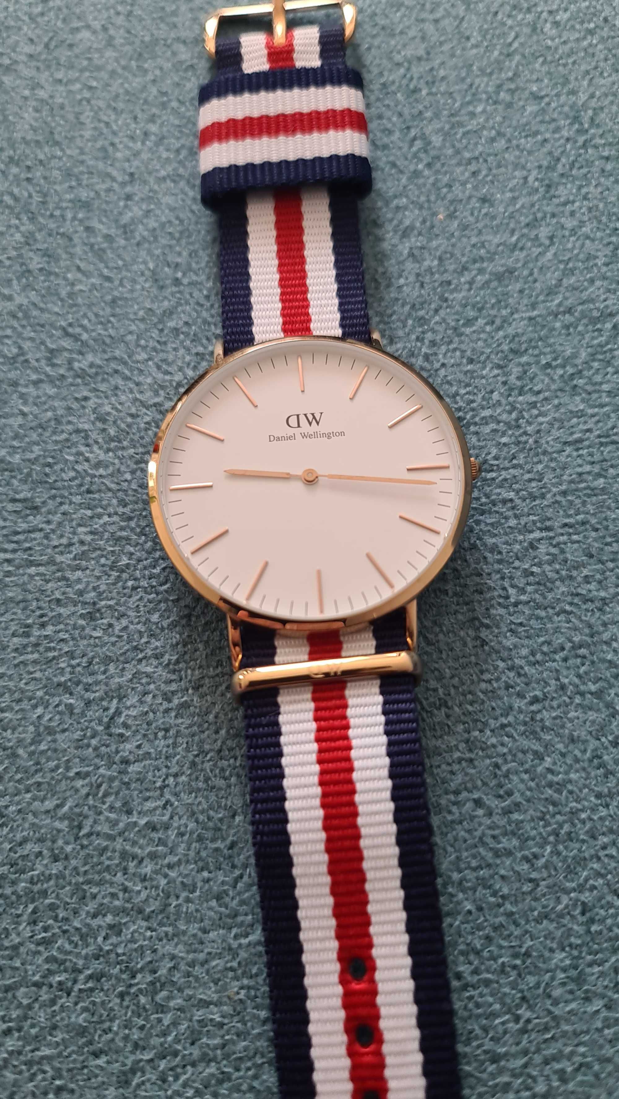 Ceas Daniel Wellington classic, ca NOU!