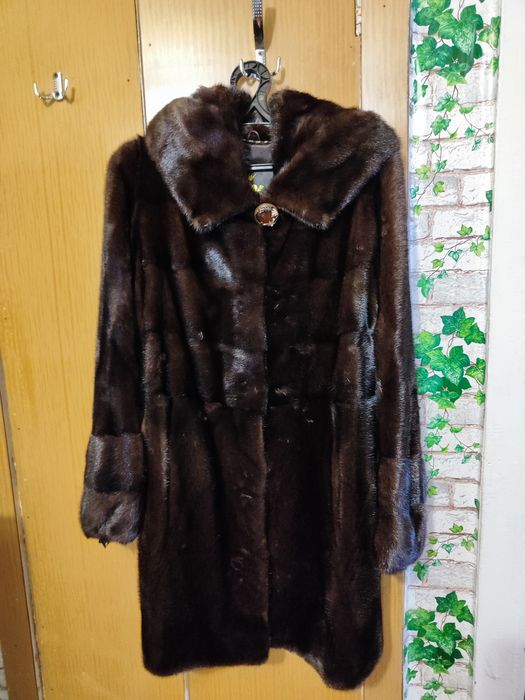 Продам новую норковую шубу