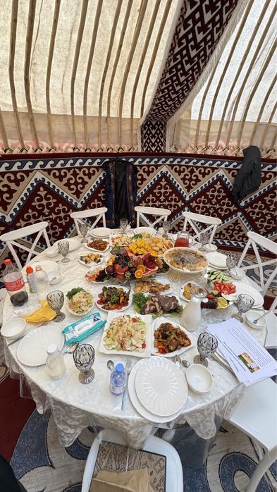 Посуды, стол,  стулья, казан ошак, газ балон, шатер,оформление  аренда