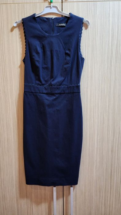 Rochie bleumarin, marimea 36
