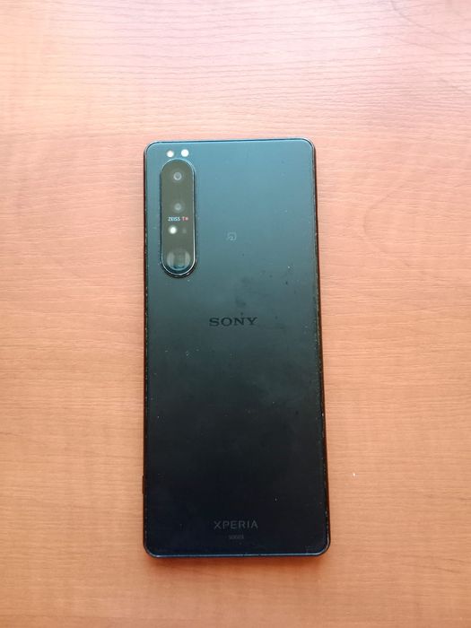 Sony Xperia 1 iii 12/256 обмен на iPhone 12/12 mini