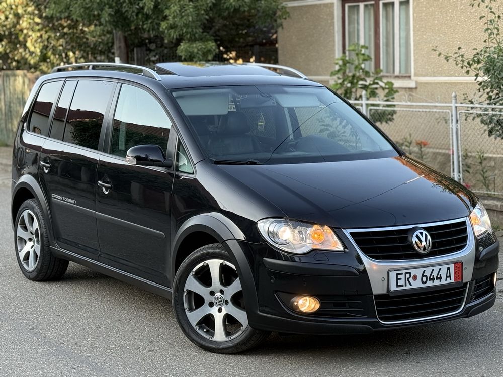 Vand Volkswagen Touran Cross-Individual 2009 full