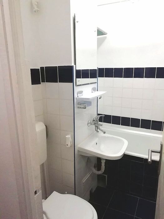 Garsoniera de închiriat zona Județean