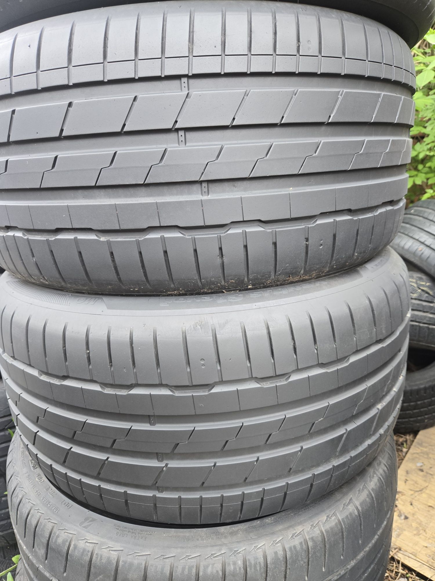 285 40 19 и 255 45 19 Hankook летни.