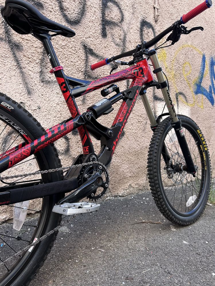 Bicicleta full suspension