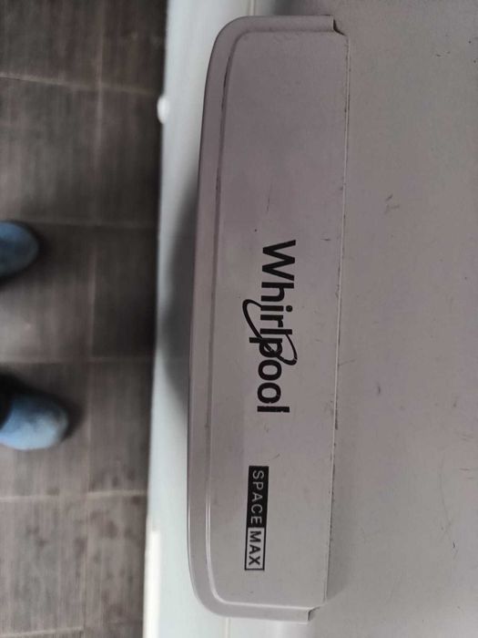 vand lada frigorifica Whirlpool space max