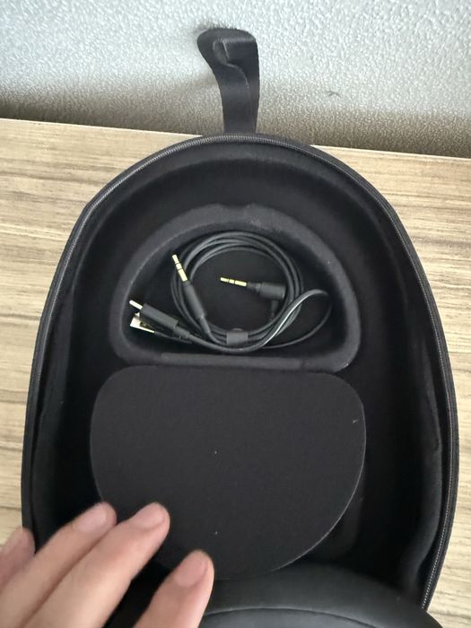 Наушники Sony WH-1000XM5 черные