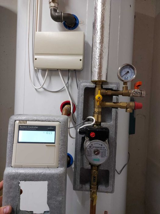 chit Panouri solare apa calda cu pufer,pompe,vas exp, conducte  din Au