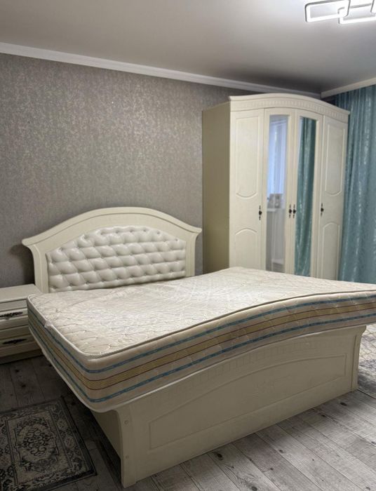 Спальный и шкаф купе сатылады