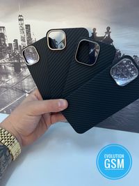 Husa Ultra Slim Kevlar Carbon Neagra - IPhone 15,15 Plus,15 Pro