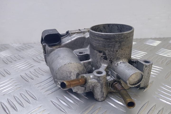 Clapeta acceleratie 030133062C Volkswagen VW Lupo 6X seria