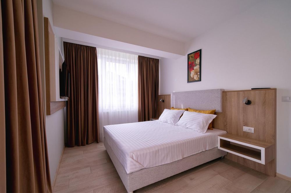 Inchiriez garsoniera