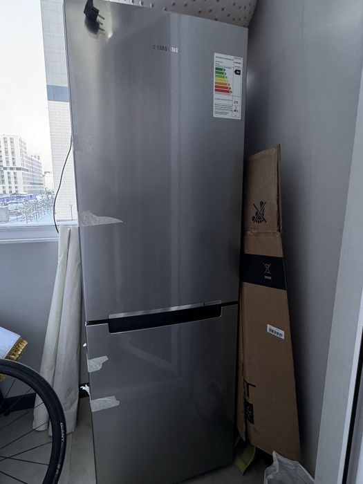 Холодильник samsung