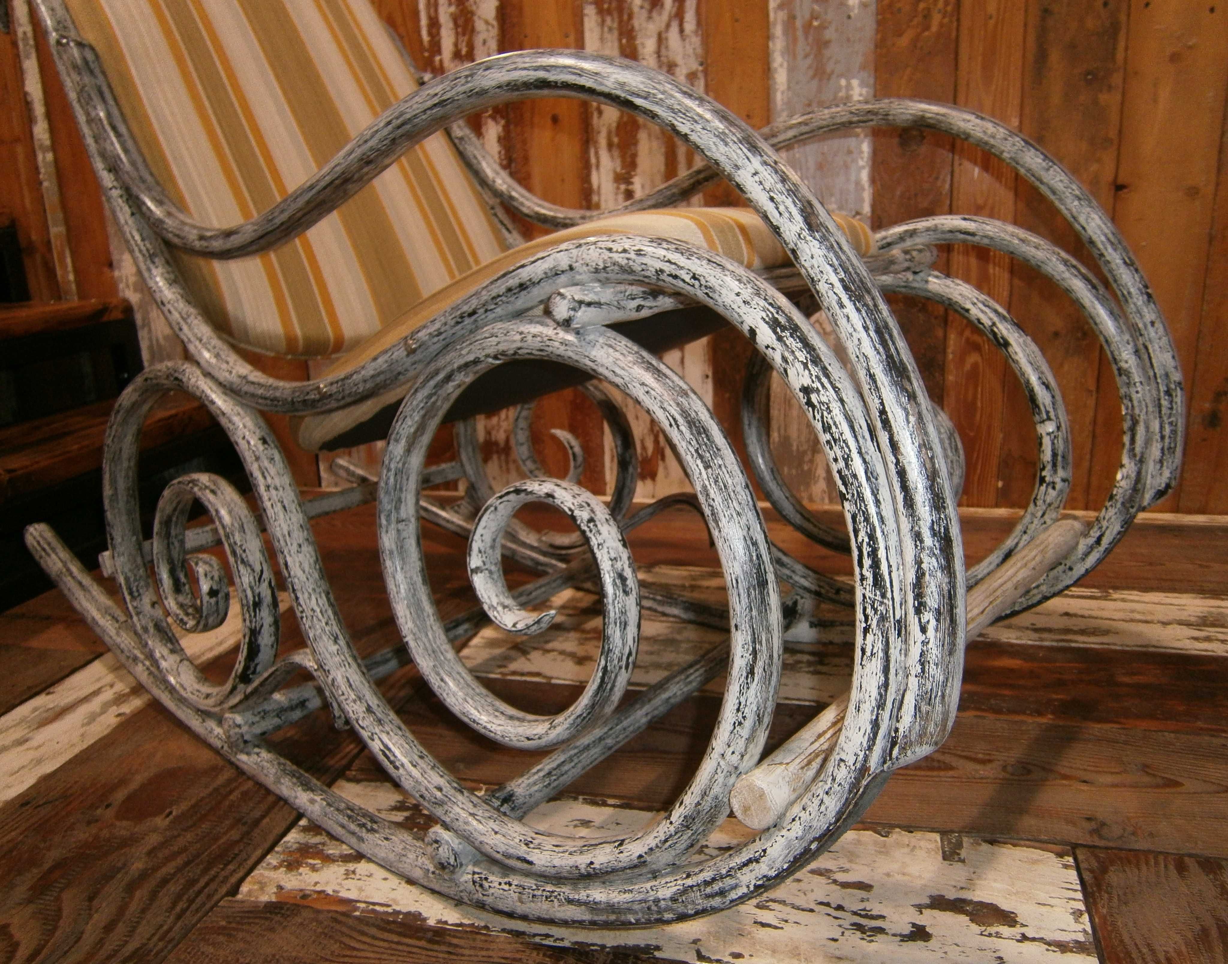 Balansoar vechi din lemn curbat de fag Thonet reconditionat