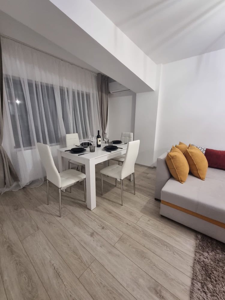 Inchiriez apartament in regim hotelier bloc nou