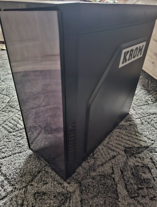 Vând pc i7-4790k
