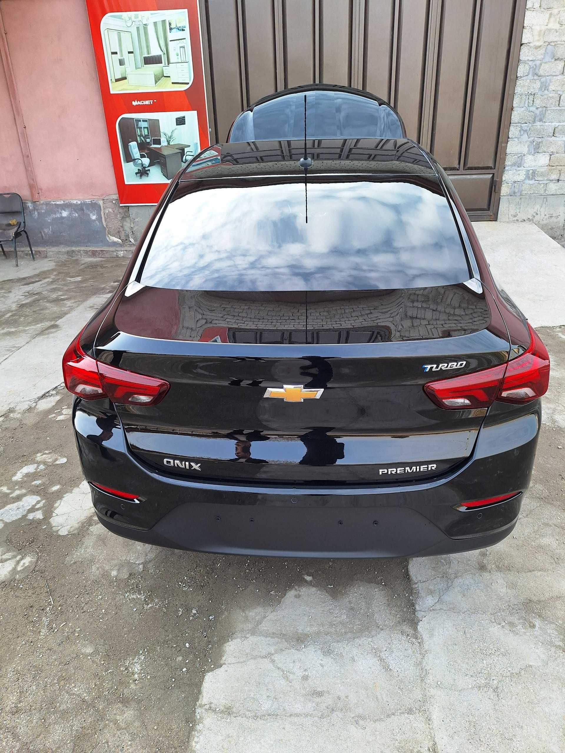 Onix turbo premier 2 at plus