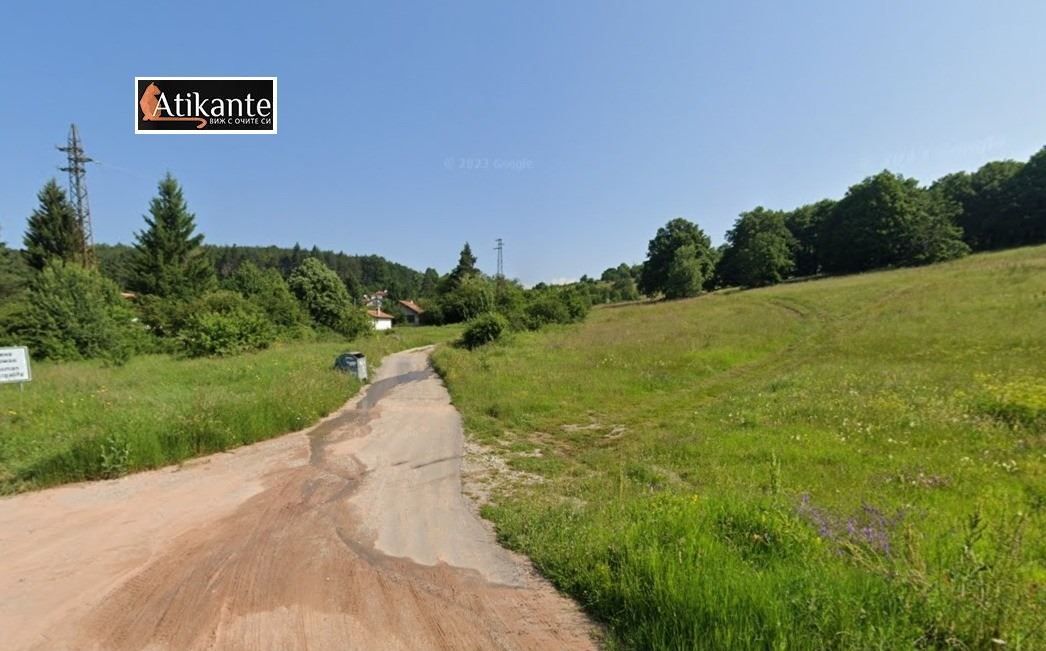 Парцел в София, област-гр.Драгоман площ 502 цена 34000