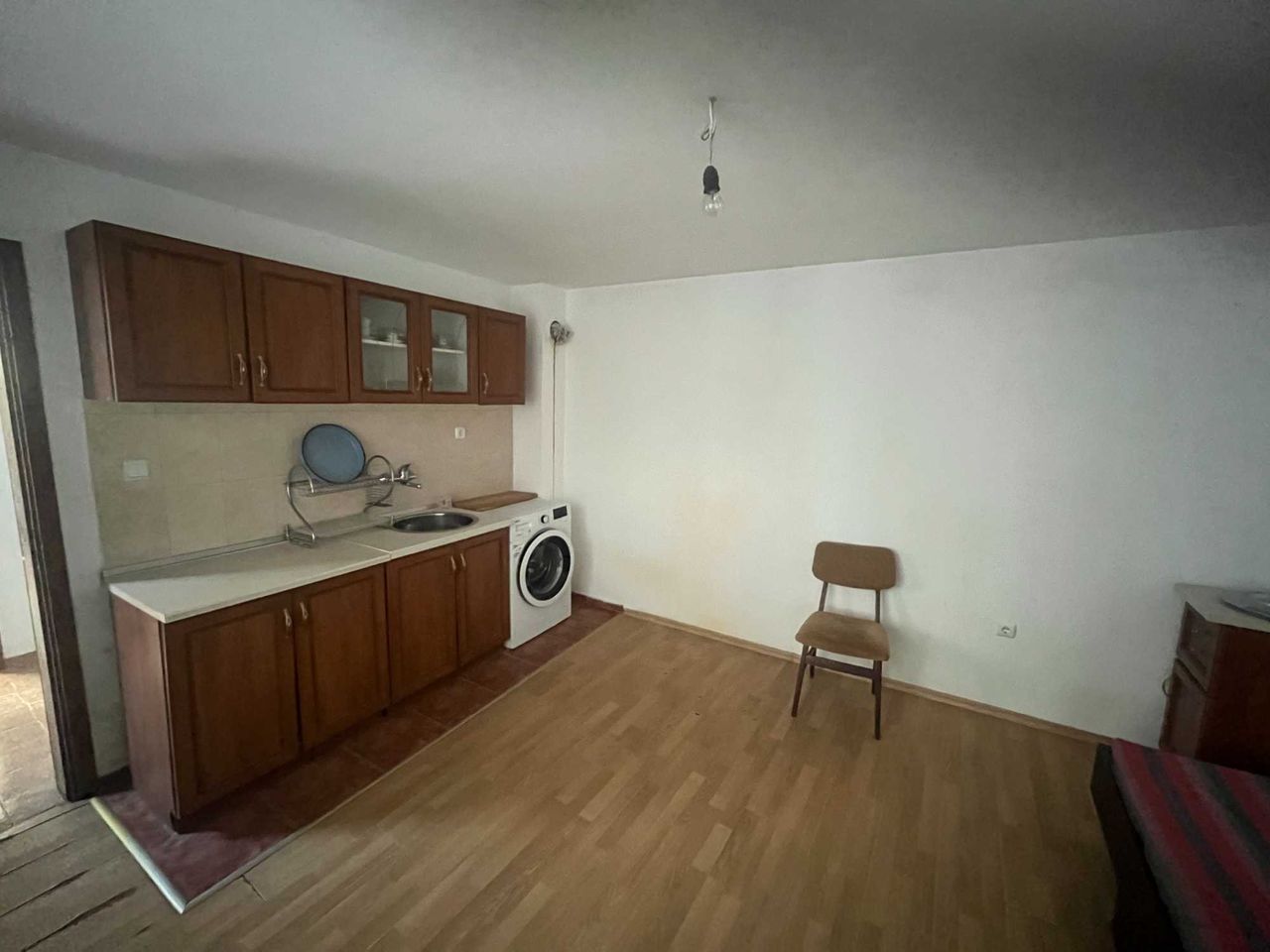 Продава се Къща в Поморие - 600 кв.м за 967 €/кв.м - Снимка #15