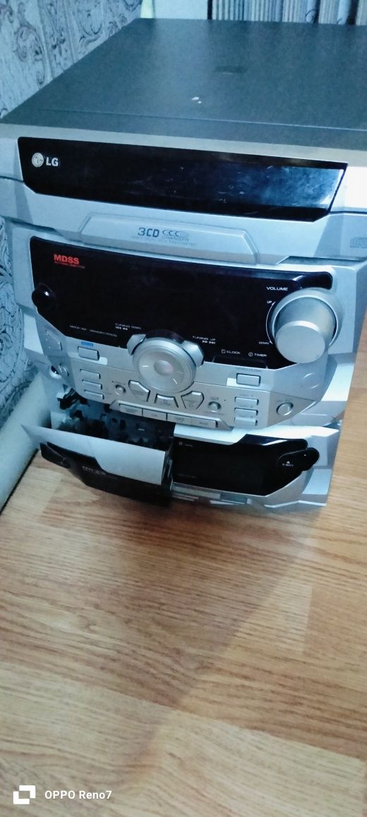 Компьютер  продам.и муз центр