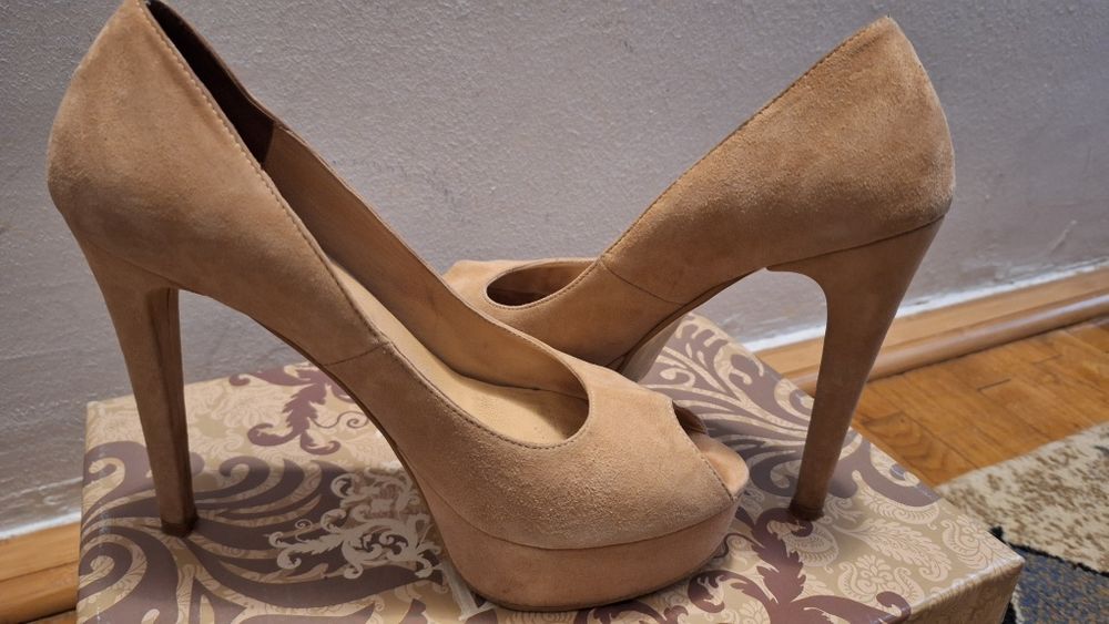 Pantofi eleganti