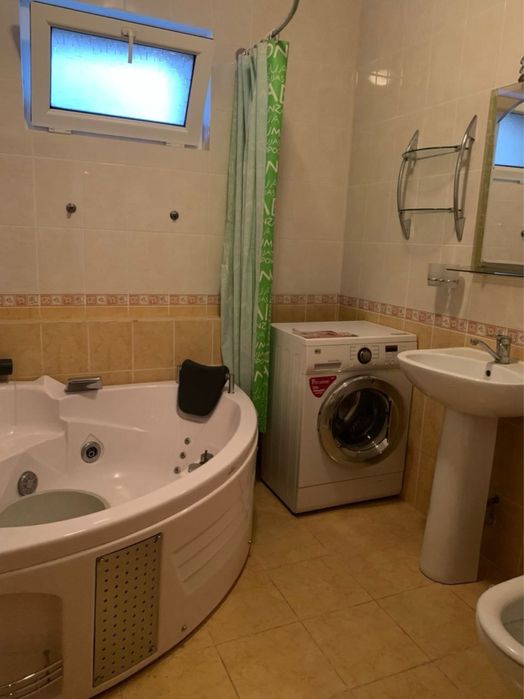 Аренда Новомосковская 3/3/4 70 кв.м