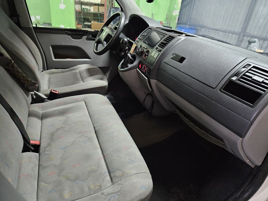 Vand Volkswagen T5 8+1