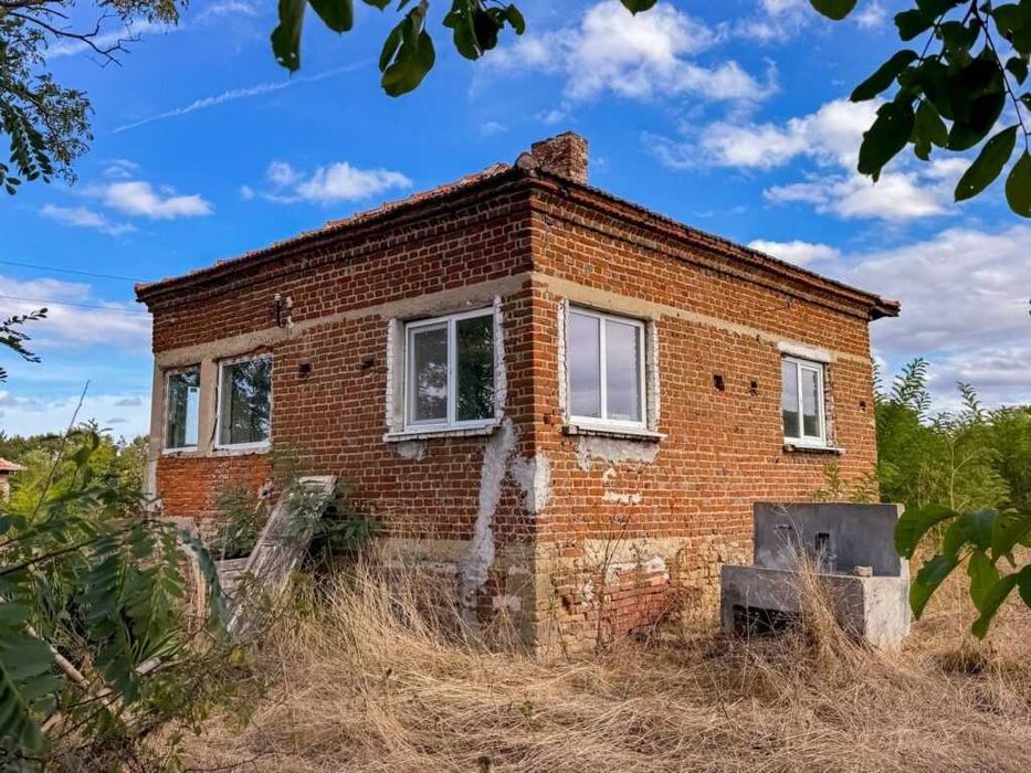 Продава се Къща в с. Загорци, Област Бургас - 72 кв.м за 237 €/кв.м - Снимка #1