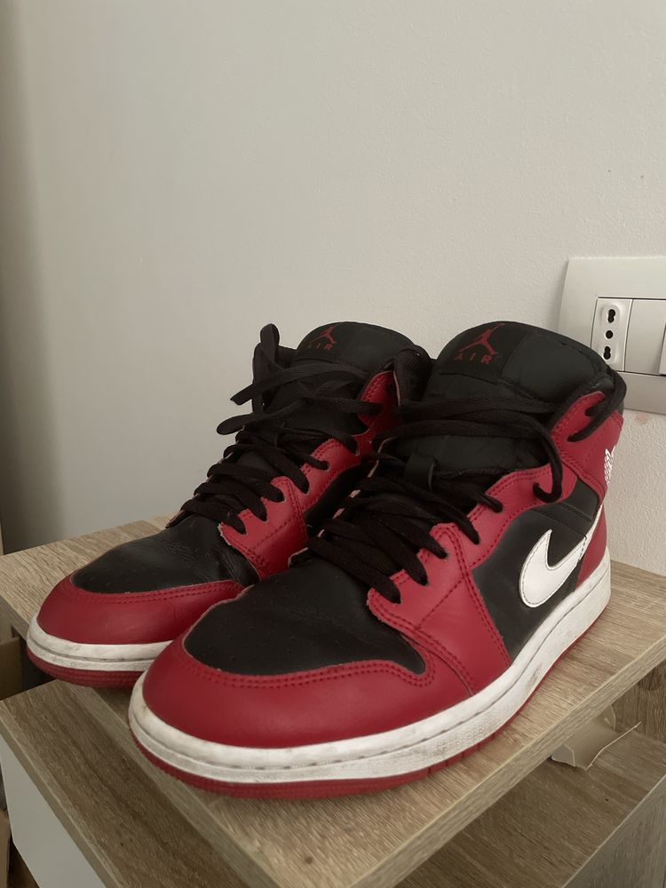 Adidasi jordan 1