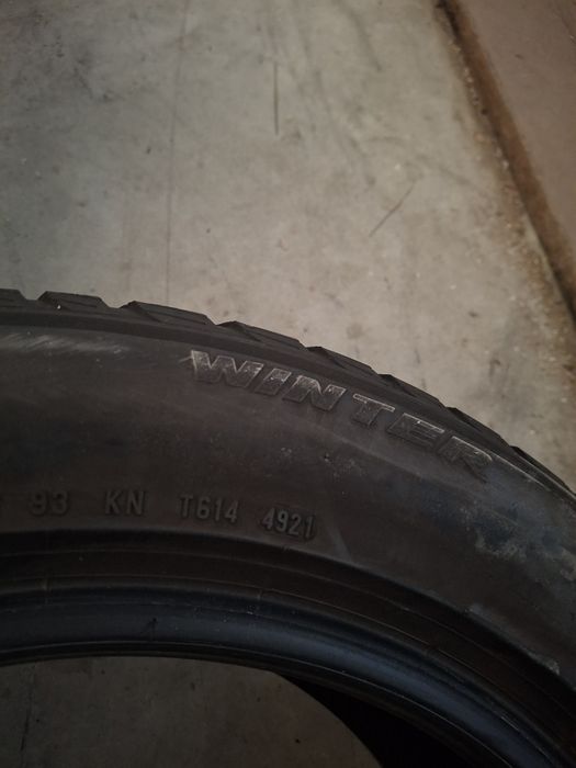 2 Anvelopele de iarnă 205 60 r17 Pirelli