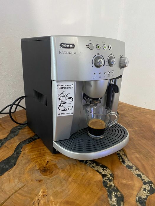 expresor / espressor cafea delonghi magnifica