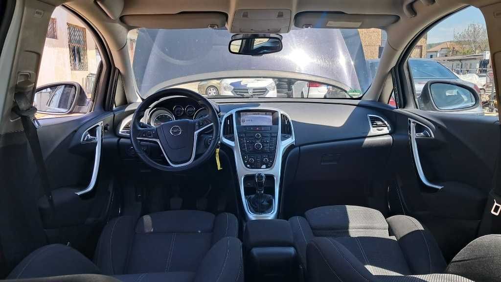 Dezmembrari Opel Astra J 1.4 Turbo A14NET ,transmisie manuala ,an 2011