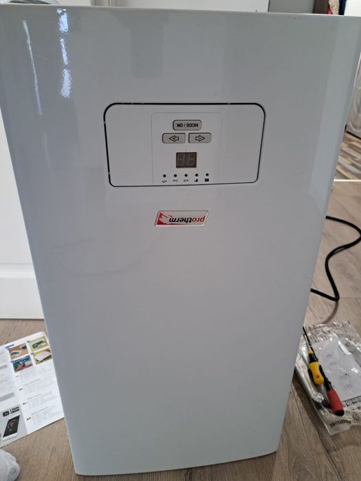 Cetrala electrica Protherm 18kw (folosita 3 luni)