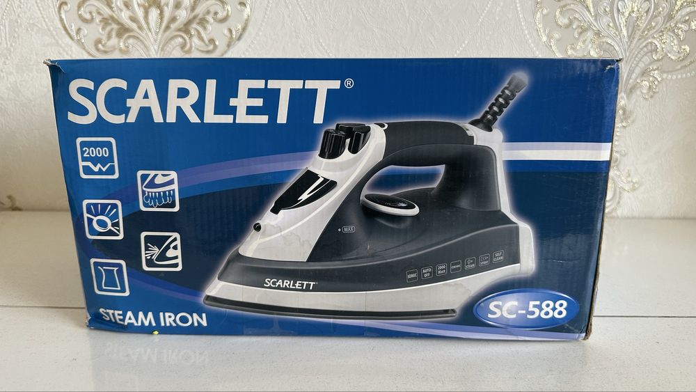 Продаю утюг Scarlett SC-588
