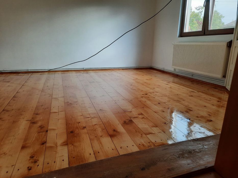 Reconditionam si montam parchet!