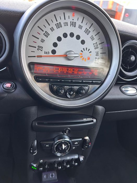 Mini Cuper one,2014/1,6 benz,105cp/Eur6