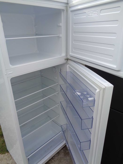 frigider cu congelator BEKO