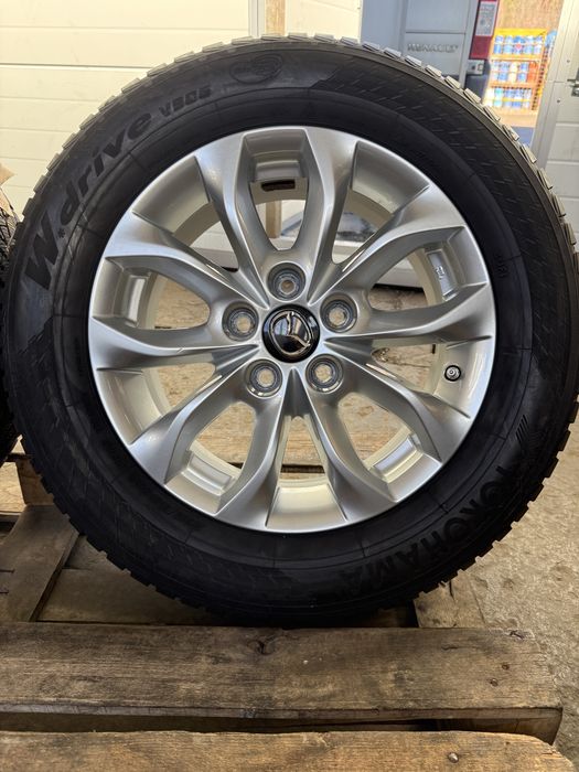 Jante originale Mazda 3, CX-3 echipate cu anvelope de iarna 215/60 16