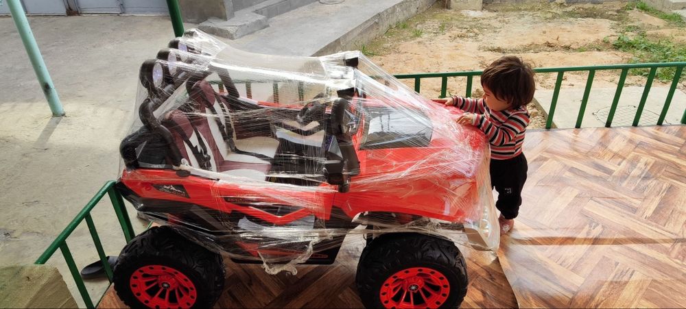 Yangi bolalar mashinasi sotiladi 2 ta matorli