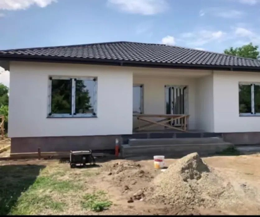 Case pe structură metalica