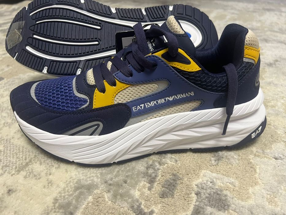 Vind Adidasi Emporio Armani 41