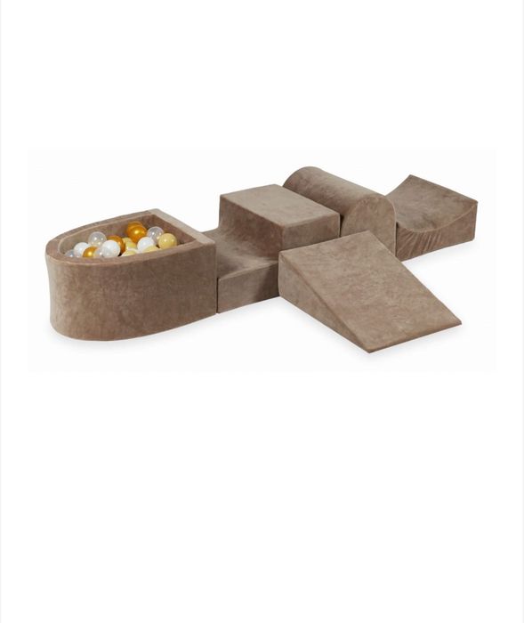 Модулна детска площадка с басейн с топки