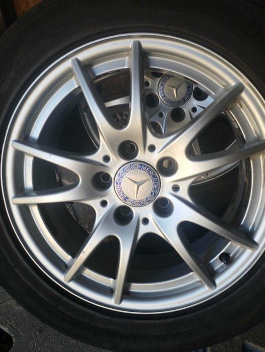 Летни гуми с джанти Мерцедес В класа