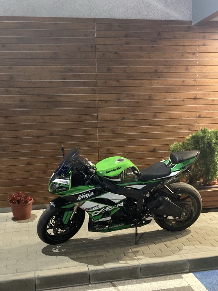 Kawasaki zx6r 2011