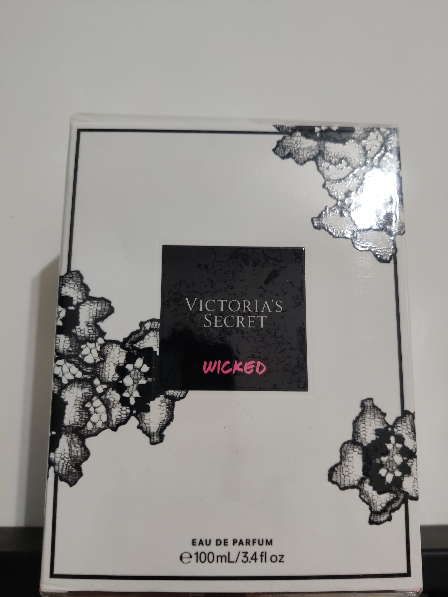 ПОСЛЕДНИ бройки! Оригинална козметика на Victoria's Secret Виктория Си