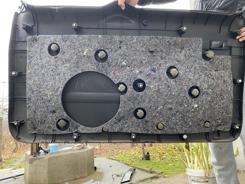 Багажна врата на toyota rav4 2007