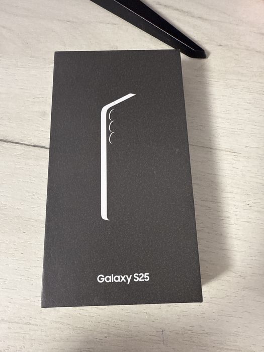 Samsung S25 256Gb Nou Sigilat  Silver Shadow